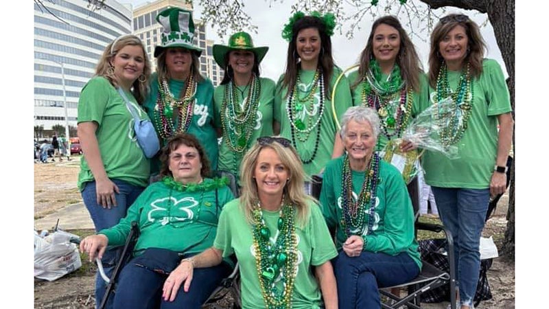 Mothers, daughters hold tradition to attend St. Patrick’s Day parade